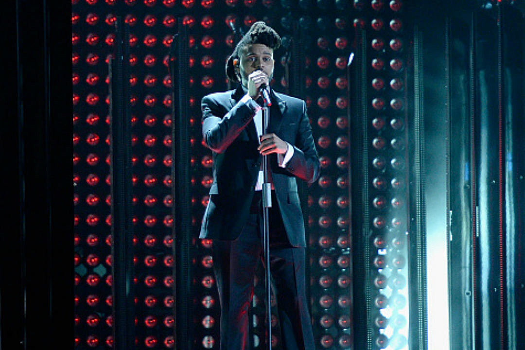 The Weeknd Wins Best R&B Performance at the 2016 Grammys