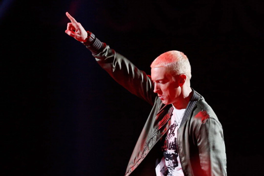 Eminem's 'Curtain Call' Spends its 100th Week on Billboard's Top R&B/Hip-Hop Albums Chart