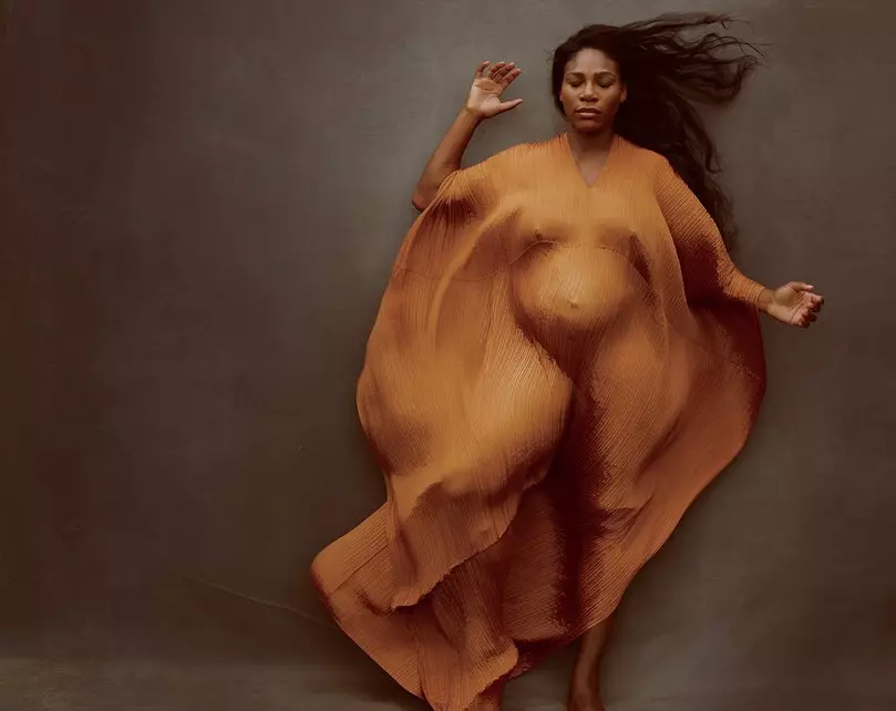 Serena Williams Is Nude And Pregnant On The Cover Of Vanity Fair And